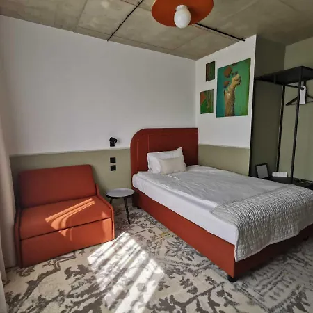 Hotel Arche Airport