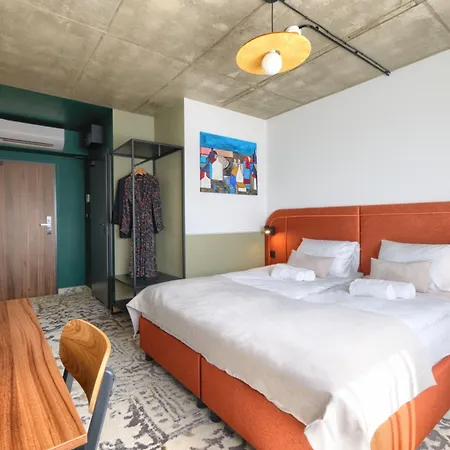 Arche Airport 酒店