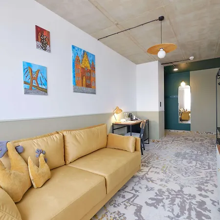 Hotel Arche Airport 3*